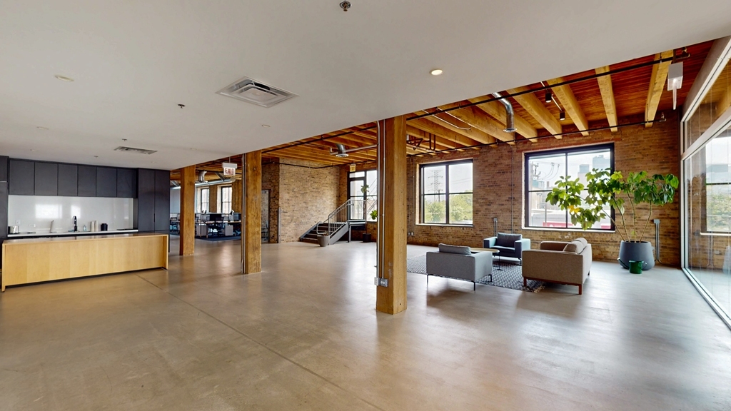 1500 W Carroll Avenue