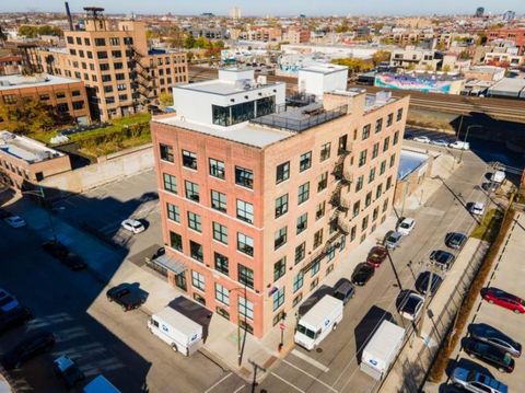 1500 W Carroll Avenue Chicago IL 60607