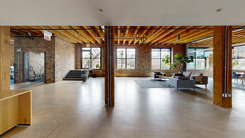 1500 W Carroll Avenue