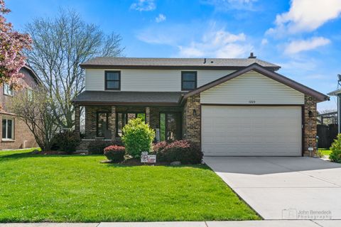 1223 N Itasca Road Addison IL 60101