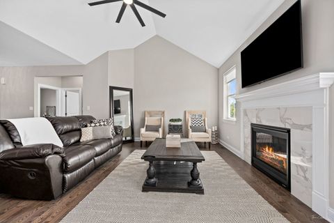 Tiny photo for 20948 Lakewoods Lane, Shorewood, IL 60404 (MLS # 12503276)