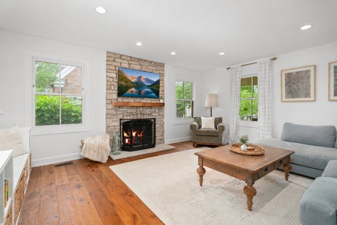 Tiny photo for 235 Coolidge Avenue, Barrington, IL 60010 (MLS # 12662640)