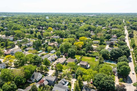 Tiny photo for 235 Coolidge Avenue, Barrington, IL 60010 (MLS # 12662640)