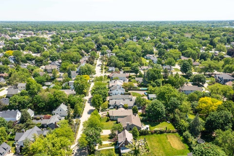 Tiny photo for 235 Coolidge Avenue, Barrington, IL 60010 (MLS # 12662640)