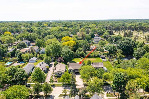 Tiny photo for 235 Coolidge Avenue, Barrington, IL 60010 (MLS # 12662640)