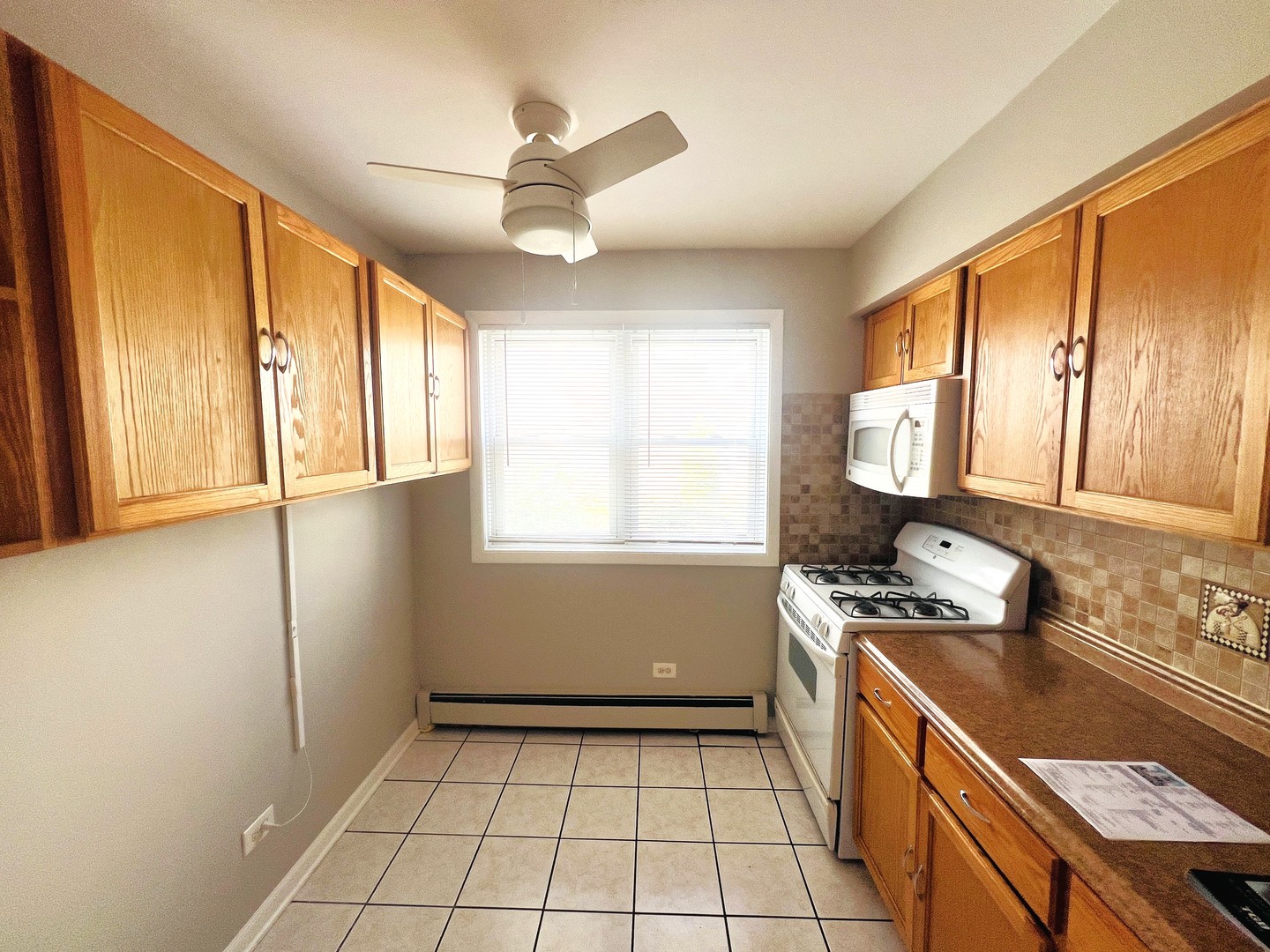 8152 Elmwood Avenue G4
