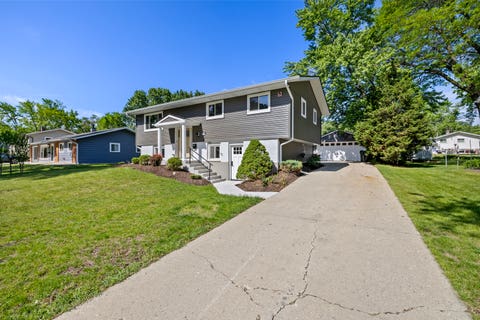 Tiny photo for Hoffman Estates, IL 60169 (MLS # 12662853)