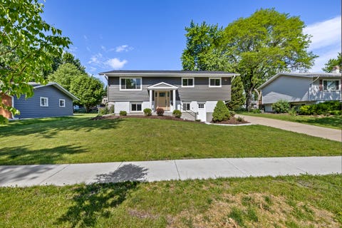 Photo of Hoffman Estates, IL 60169 (MLS # 12662853)
