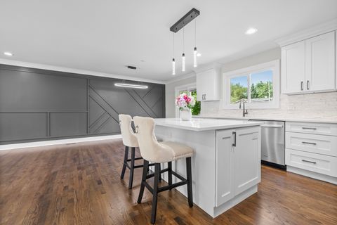 Tiny photo for Hoffman Estates, IL 60169 (MLS # 12662853)