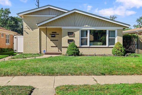 Photo of 14220 Kimbark Avenue, Dolton, IL 60419 (MLS # 12771111)