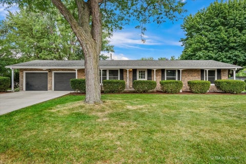 Photo of 136 Scott Drive, East Dundee, IL 60118 (MLS # 12712196)