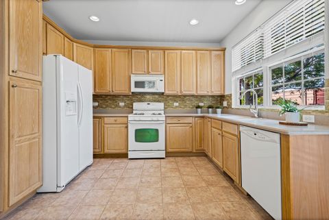 Tiny photo for 2813 Bond Circle, Naperville, IL 60563 (MLS # 12448330)