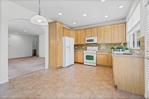 Tiny photo for 2813 Bond Circle, Naperville, IL 60563 (MLS # 12448330)