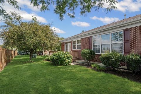 Tiny photo for 2813 Bond Circle, Naperville, IL 60563 (MLS # 12448330)