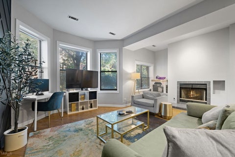 Tiny photo for 4354 N Kenmore Avenue #1N, Chicago, IL 60613 (MLS # 12773074)
