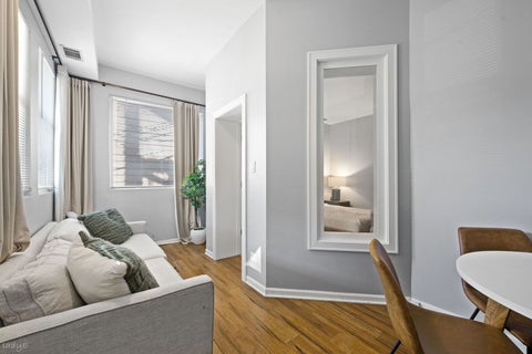 Tiny photo for 4354 N Kenmore Avenue #1N, Chicago, IL 60613 (MLS # 12773074)