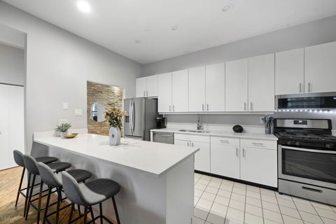 Tiny photo for 4354 N Kenmore Avenue #1N, Chicago, IL 60613 (MLS # 12773074)