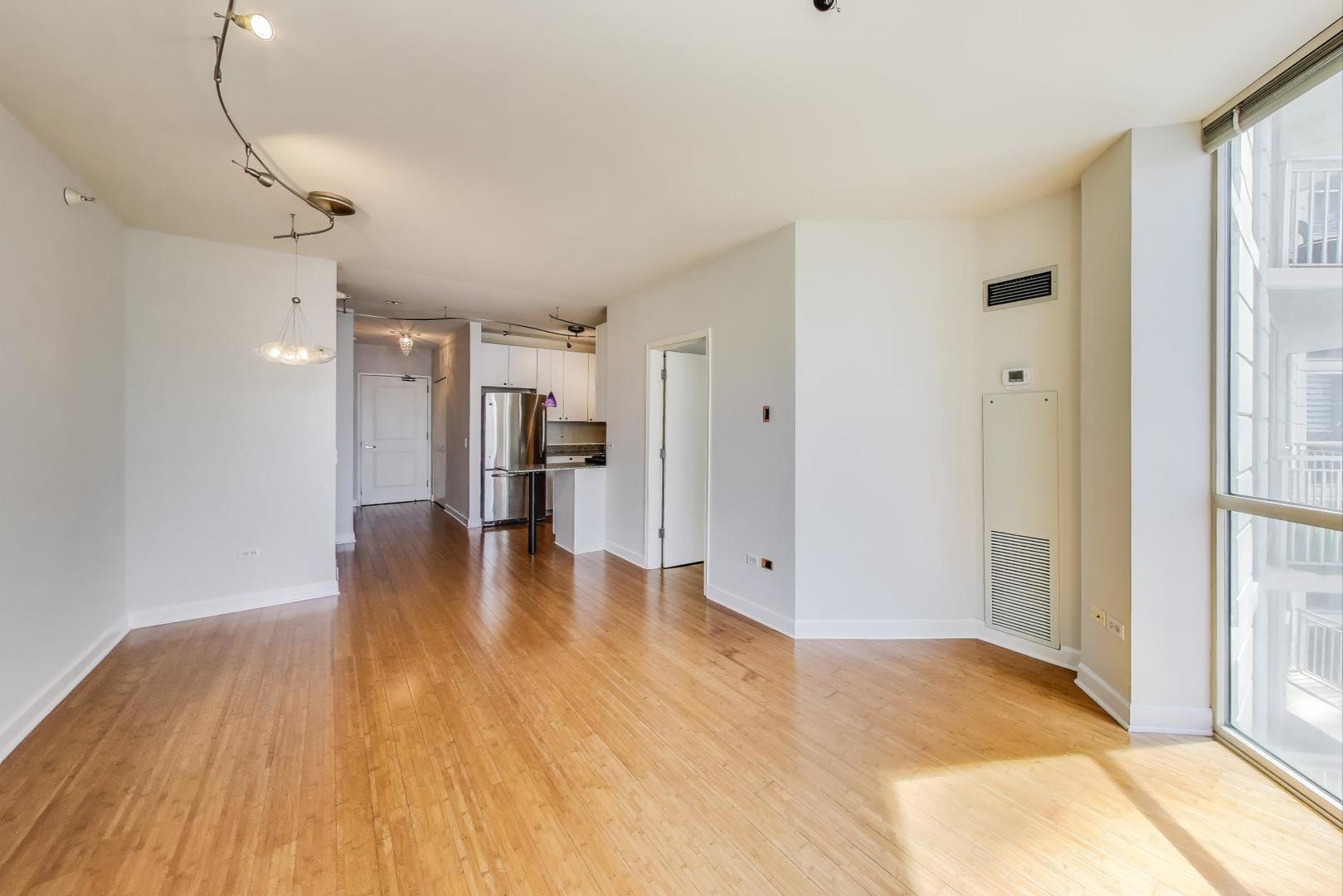 645 N Kingsbury Street 1107