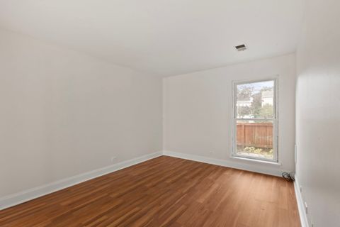 Tiny photo for 1975 Kenilworth Circle #B, Hoffman Estates, IL 60169 (MLS # 12496818)