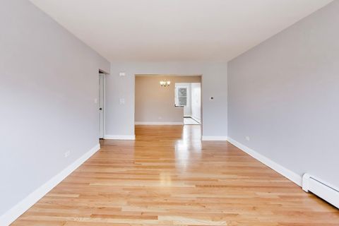 Tiny photo for 7123 N Damen Avenue #6E, Chicago, IL 60645 (MLS # 12597596)