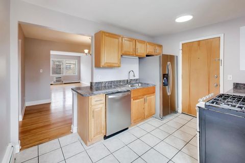 Tiny photo for 7123 N Damen Avenue #6E, Chicago, IL 60645 (MLS # 12597596)