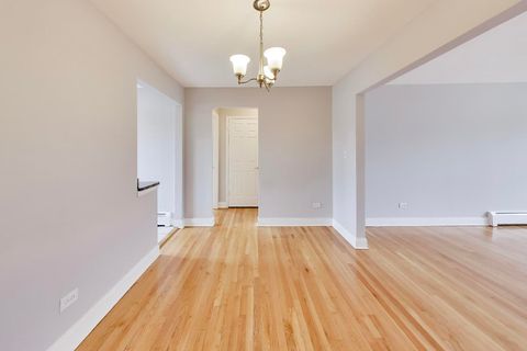 Tiny photo for 7123 N Damen Avenue #6E, Chicago, IL 60645 (MLS # 12597596)