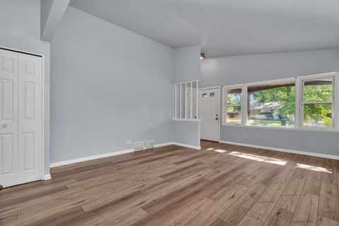 Tiny photo for 16364 California Avenue, Markham, IL 60428 (MLS # 12491032)