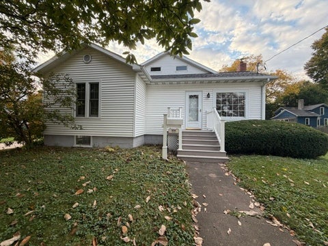 Photo of 506 9th Avenue, Mendota, IL 61342 (MLS # 12794805)