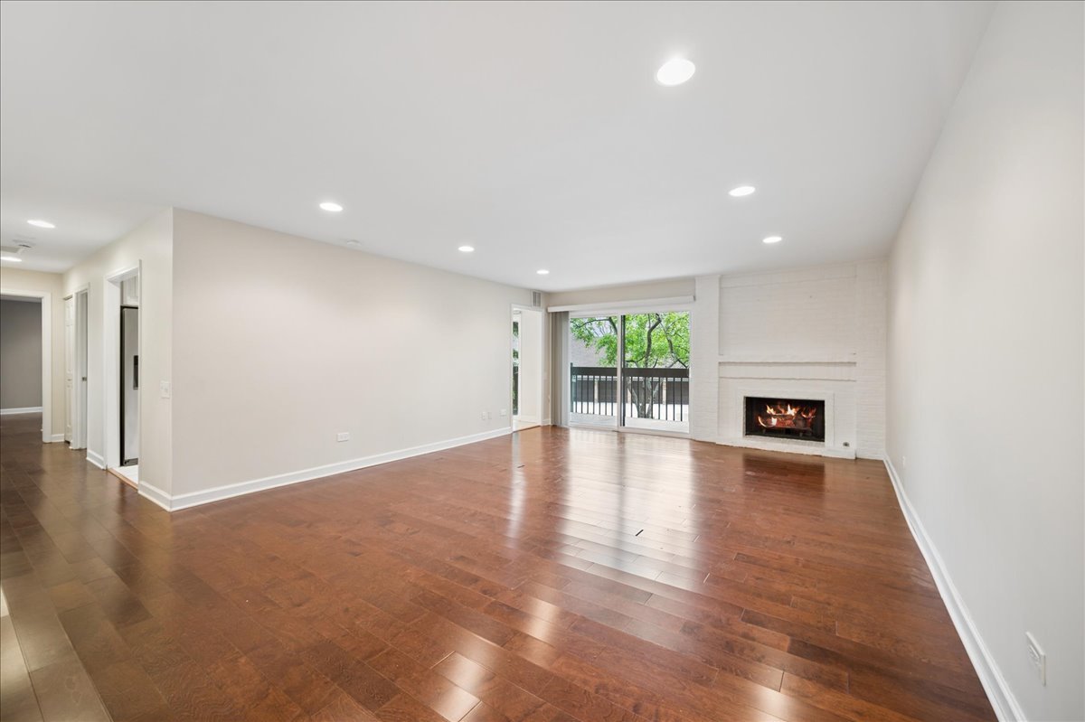 1740 Mission Hills Road 112