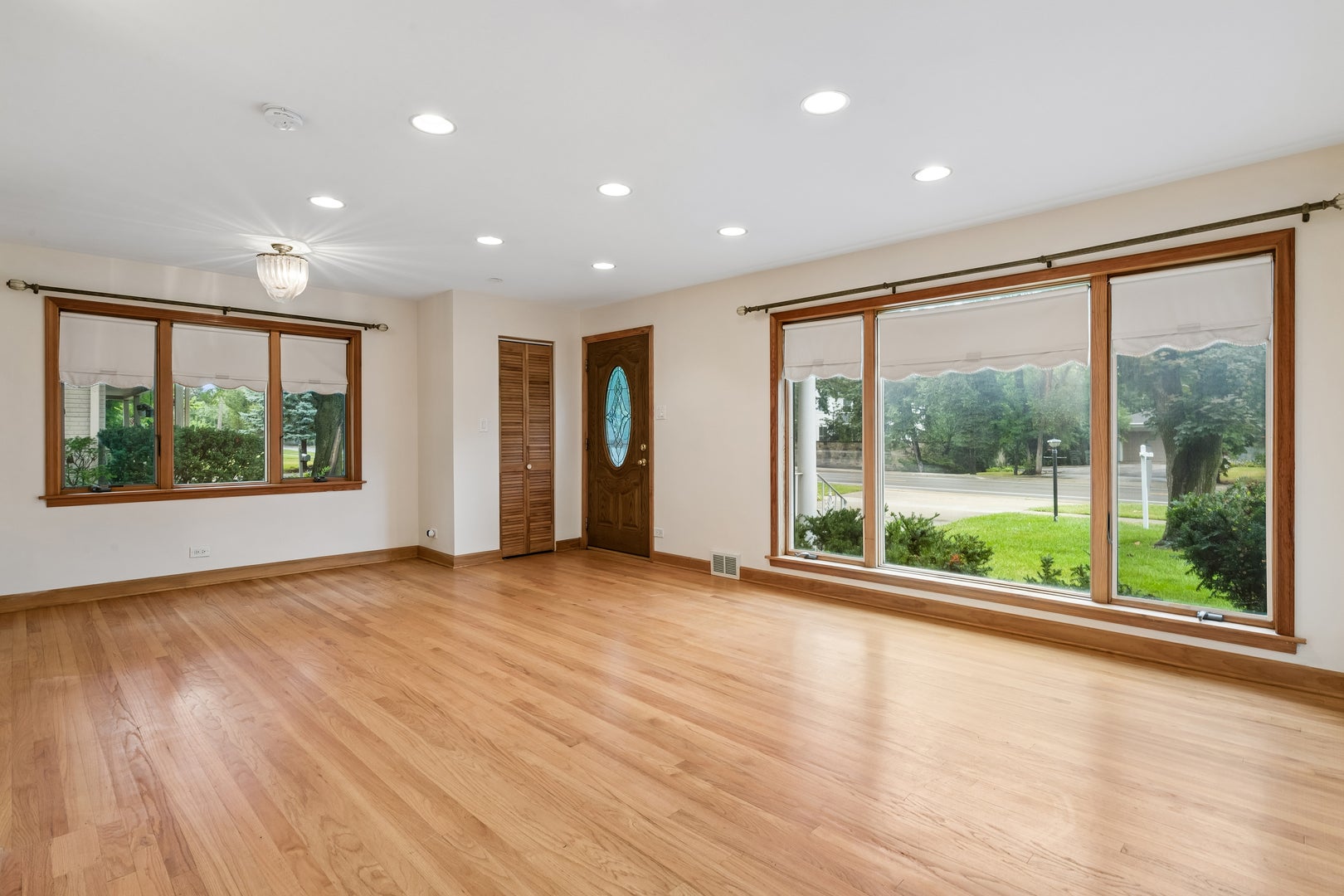 648 Shermer Road