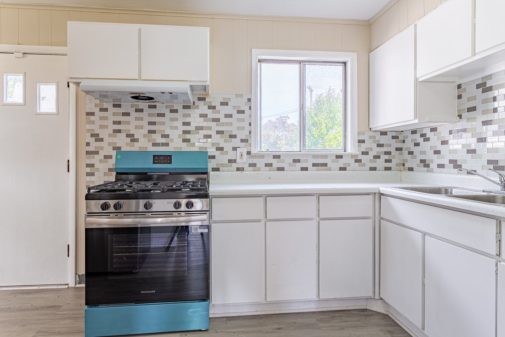 Streamwood, Illinois 60107, United States, 3 Bedrooms Bedrooms, ,1 BathroomBathrooms,Residential,Active,209704