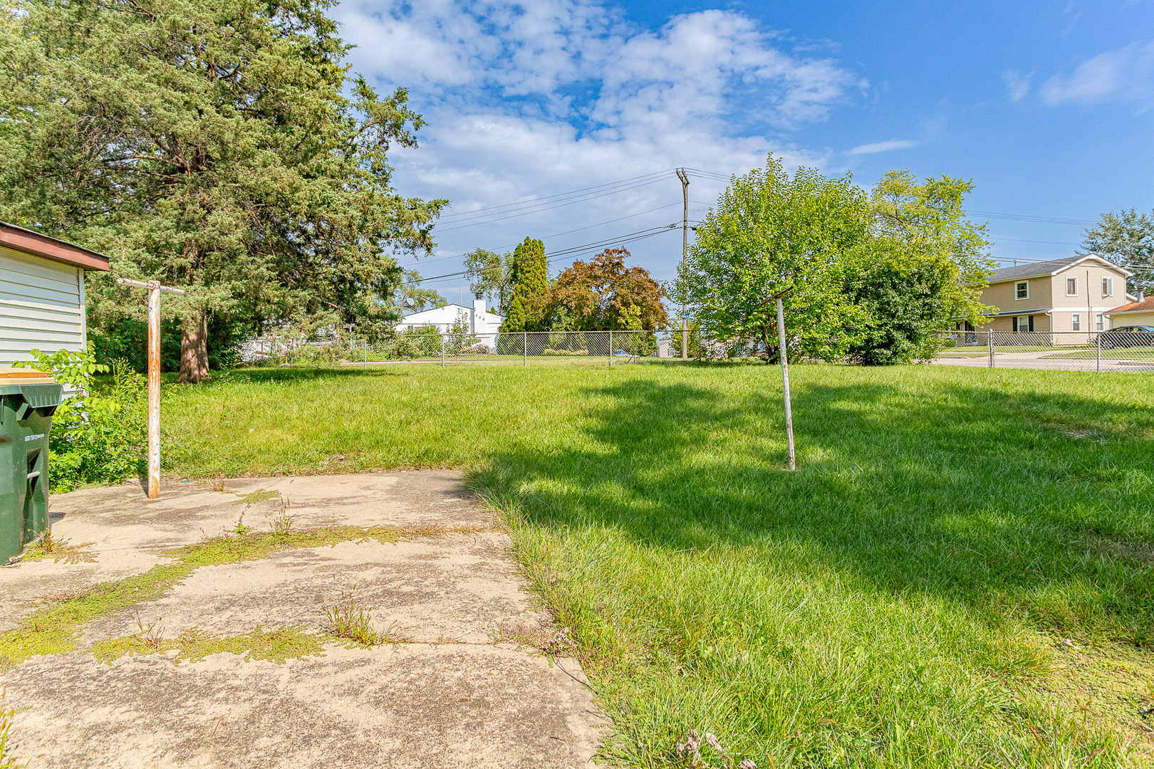 Streamwood, Illinois 60107, United States, 3 Bedrooms Bedrooms, ,1 BathroomBathrooms,Residential,Active,209704