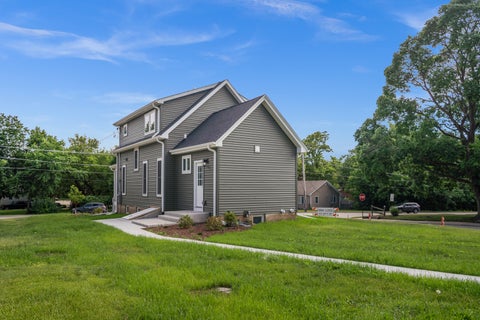 Tiny photo for 790 Wing Street, Elgin, IL 60123 (MLS # 12766554)