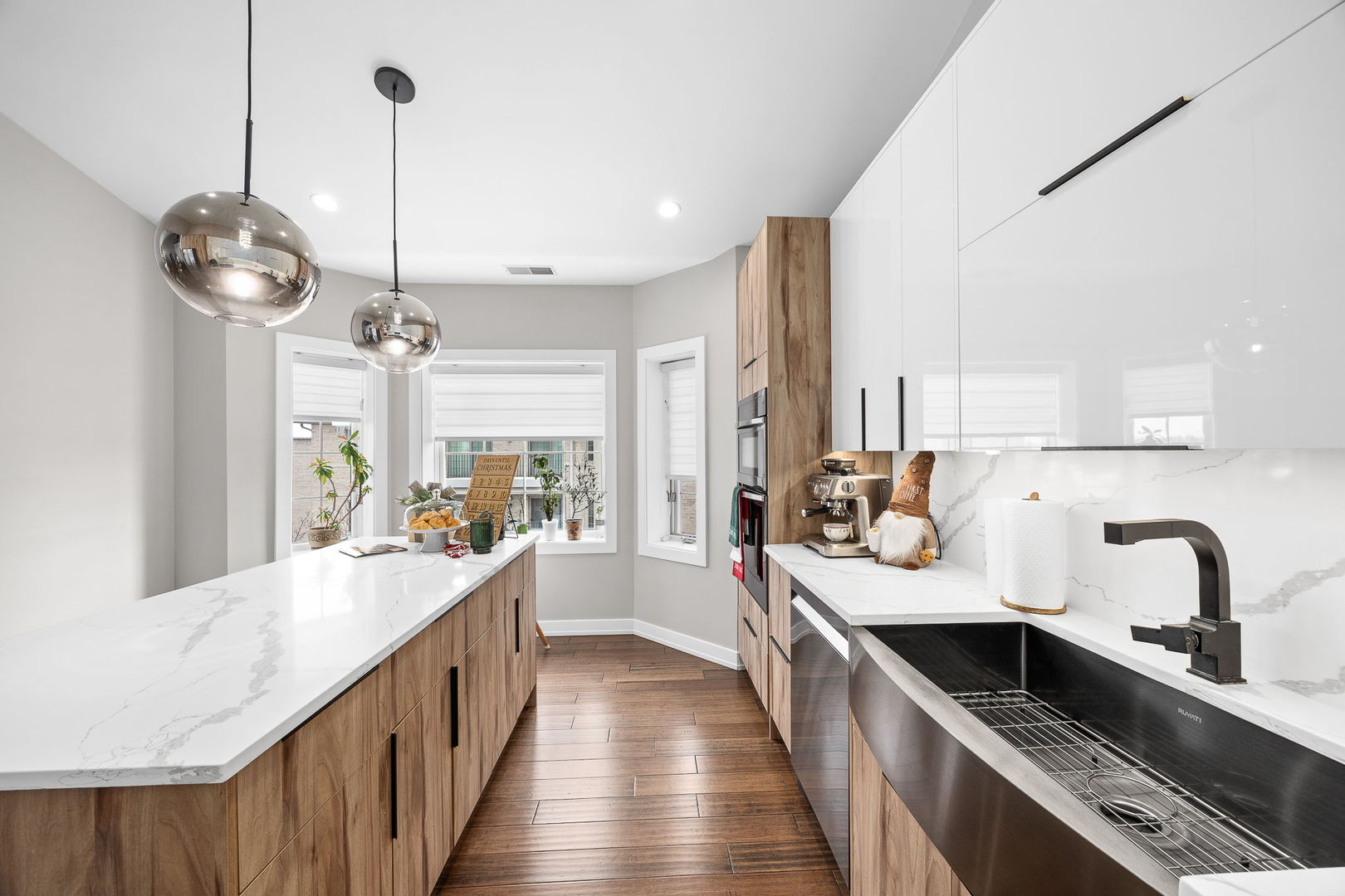 11901 Windemere Court 404