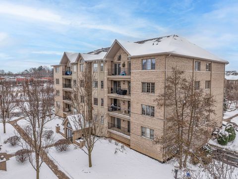 Tiny photo for 11901 Windemere Court #404, Orland Park, IL 60467 (MLS # 12528599)