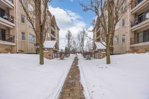 Tiny photo for 11901 Windemere Court #404, Orland Park, IL 60467 (MLS # 12528599)