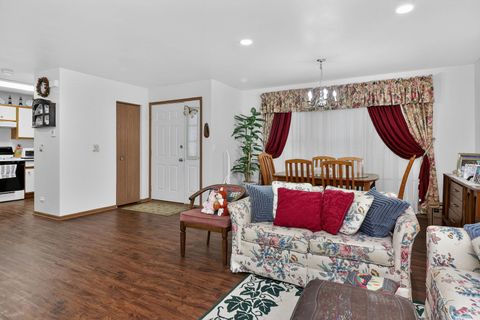 Tiny photo for 342 Ogden Falls Boulevard, Oswego, IL 60543 (MLS # 12611685)