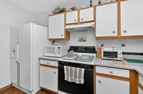 Tiny photo for 342 Ogden Falls Boulevard, Oswego, IL 60543 (MLS # 12611685)