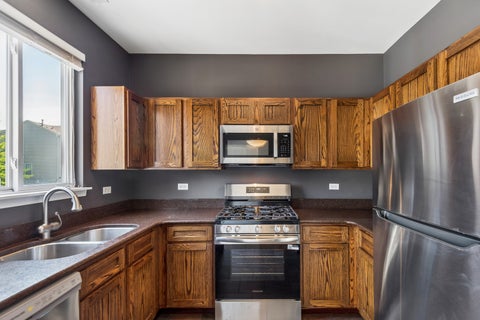 Tiny photo for 1584 Shire Court, Gurnee, IL 60031 (MLS # 12695432)