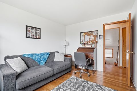 Tiny photo for 538 N West Avenue, Elmhurst, IL 60126 (MLS # 12586596)