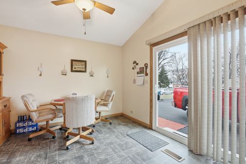 Tiny photo for 538 N West Avenue, Elmhurst, IL 60126 (MLS # 12586596)