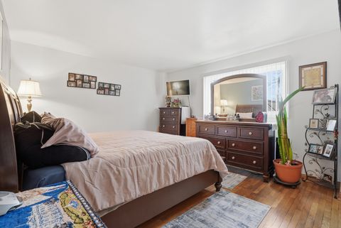 Tiny photo for 538 N West Avenue, Elmhurst, IL 60126 (MLS # 12586596)