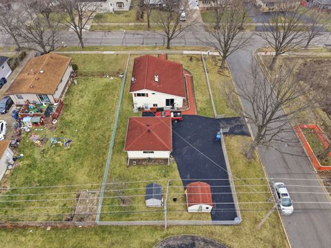 Tiny photo for 538 N West Avenue, Elmhurst, IL 60126 (MLS # 12586596)