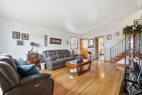 Tiny photo for 538 N West Avenue, Elmhurst, IL 60126 (MLS # 12586596)