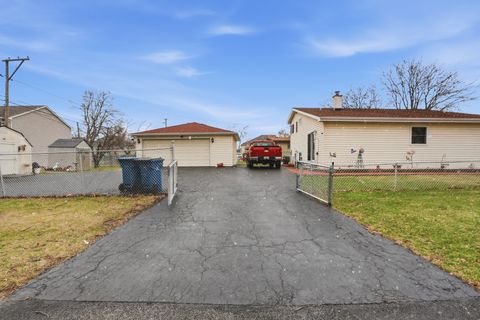 Tiny photo for 538 N West Avenue, Elmhurst, IL 60126 (MLS # 12586596)