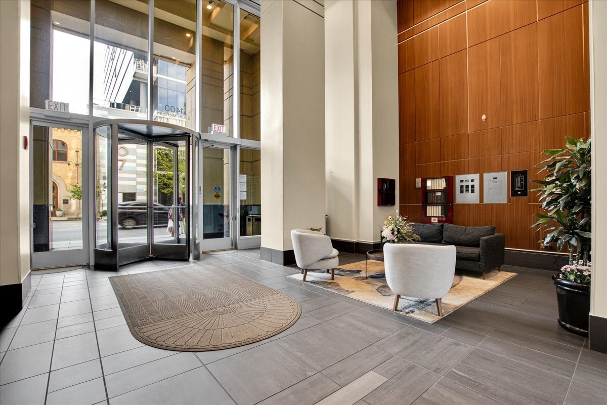 1400 S Michigan Avenue 2608