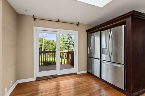 Tiny photo for 600 W Bloomingdale Road, Itasca, IL 60143 (MLS # 12414714)