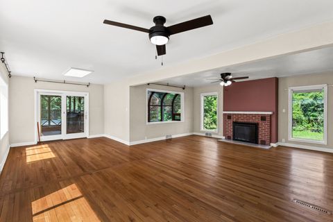 Tiny photo for 600 W Bloomingdale Road, Itasca, IL 60143 (MLS # 12414714)