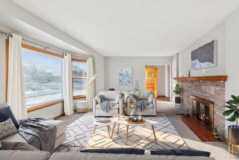 Tiny photo for 1456 W Garfield Street, Davenport, IA 52804 (MLS # 100000060)