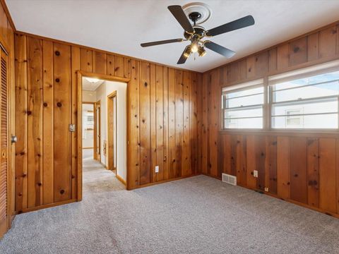 Tiny photo for 1456 W Garfield Street, Davenport, IA 52804 (MLS # 100000060)